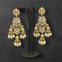 Classic Kundan Jhumka Earrings