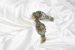 Midnight emerald Kaara